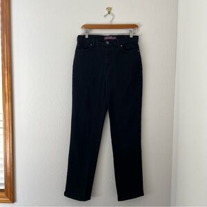 Gloria Vanderbilt | Amanda Straight Jeans